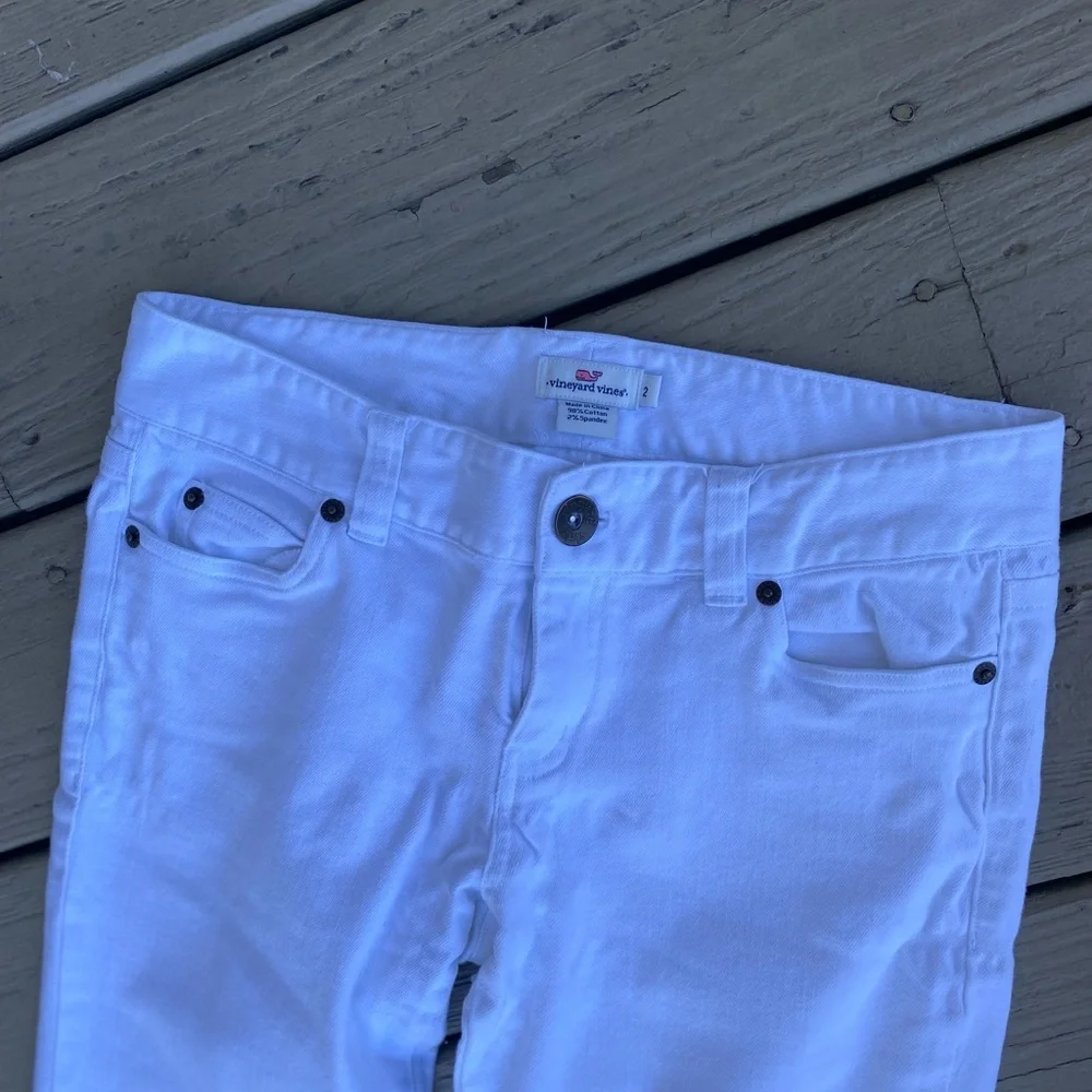 Vineyard Vines - Woman’s white low rise crop jeans, Size: 2